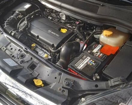 Черный Опель Зафира, объемом двигателя 1.6 л и пробегом 211 тыс. км за 8000 $, фото 11 на Automoto.ua