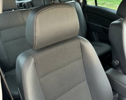 Черный Опель Зафира, объемом двигателя 1.6 л и пробегом 192 тыс. км за 5700 $, фото 11 на Automoto.ua