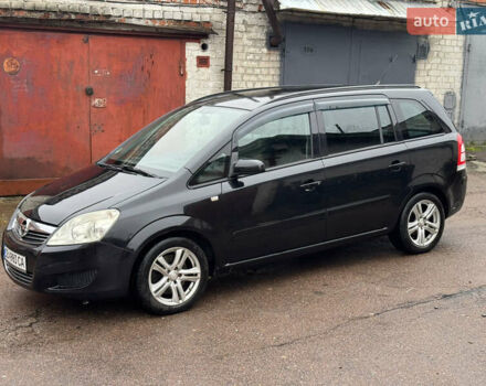 Черный Опель Зафира, объемом двигателя 1.9 л и пробегом 266 тыс. км за 5999 $, фото 1 на Automoto.ua