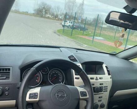Черный Опель Зафира, объемом двигателя 1.8 л и пробегом 233 тыс. км за 5950 $, фото 5 на Automoto.ua