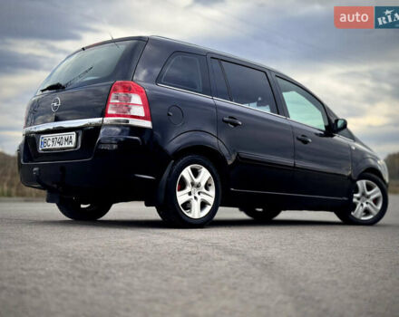 Черный Опель Зафира, объемом двигателя 1.7 л и пробегом 197 тыс. км за 6500 $, фото 29 на Automoto.ua