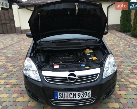 Черный Опель Зафира, объемом двигателя 1.6 л и пробегом 121 тыс. км за 6999 $, фото 60 на Automoto.ua