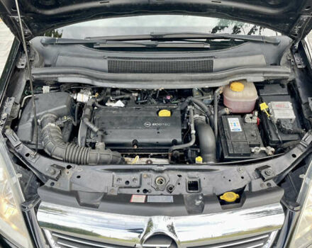 Черный Опель Зафира, объемом двигателя 1.6 л и пробегом 206 тыс. км за 6700 $, фото 15 на Automoto.ua