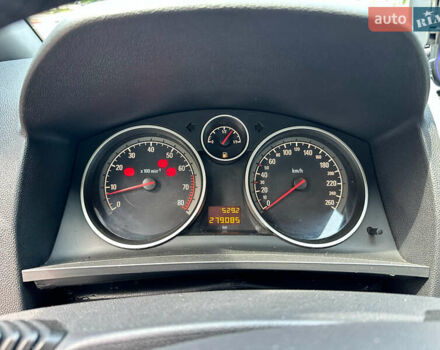 Черный Опель Зафира, объемом двигателя 1.6 л и пробегом 279 тыс. км за 6500 $, фото 44 на Automoto.ua