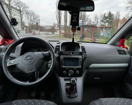 Черный Опель Зафира, объемом двигателя 1.6 л и пробегом 218 тыс. км за 7690 $, фото 24 на Automoto.ua