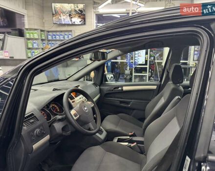 Чорний Опель Зафіра, об'ємом двигуна 1.8 л та пробігом 216 тис. км за 5500 $, фото 13 на Automoto.ua