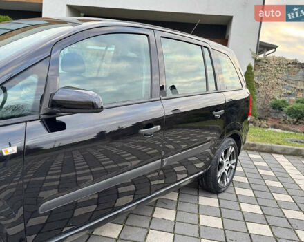 Черный Опель Зафира, объемом двигателя 1.8 л и пробегом 256 тыс. км за 6250 $, фото 11 на Automoto.ua