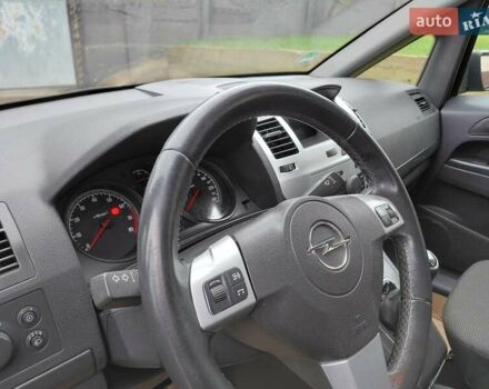 Черный Опель Зафира, объемом двигателя 1.6 л и пробегом 172 тыс. км за 6100 $, фото 8 на Automoto.ua