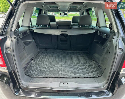 Черный Опель Зафира, объемом двигателя 1.6 л и пробегом 279 тыс. км за 6500 $, фото 31 на Automoto.ua