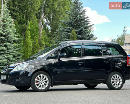 Черный Опель Зафира, объемом двигателя 1.6 л и пробегом 279 тыс. км за 6500 $, фото 20 на Automoto.ua