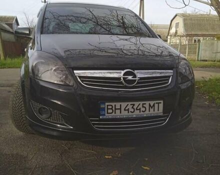Черный Опель Зафира, объемом двигателя 1.6 л и пробегом 211 тыс. км за 8000 $, фото 7 на Automoto.ua
