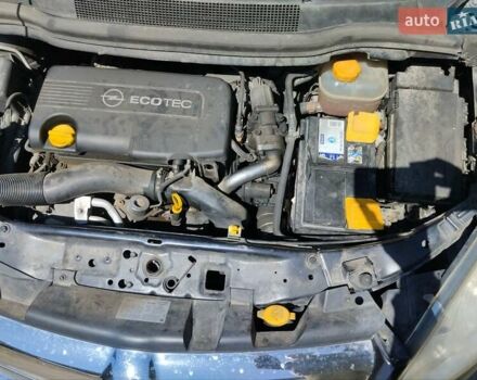 Чорний Опель Зафіра, об'ємом двигуна 1.7 л та пробігом 247 тис. км за 6400 $, фото 10 на Automoto.ua