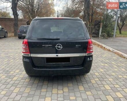 Черный Опель Зафира, объемом двигателя 1.6 л и пробегом 205 тыс. км за 6900 $, фото 5 на Automoto.ua