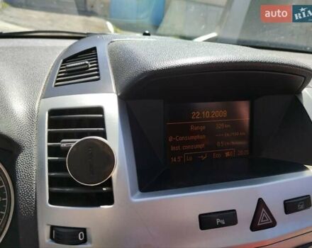Чорний Опель Зафіра, об'ємом двигуна 1.7 л та пробігом 247 тис. км за 6400 $, фото 4 на Automoto.ua