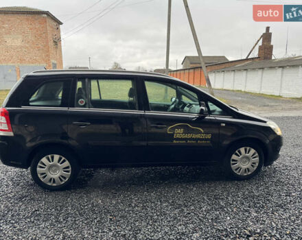 Черный Опель Зафира, объемом двигателя 1.6 л и пробегом 198 тыс. км за 6300 $, фото 12 на Automoto.ua