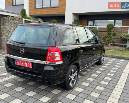 Черный Опель Зафира, объемом двигателя 1.8 л и пробегом 256 тыс. км за 6250 $, фото 29 на Automoto.ua