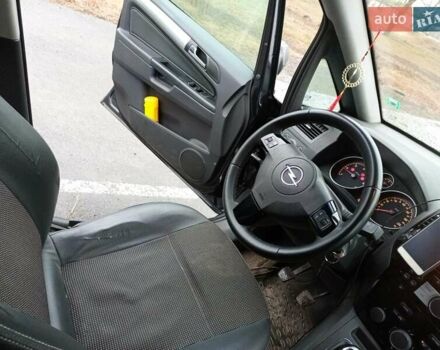 Чорний Опель Зафіра, об'ємом двигуна 1.9 л та пробігом 191 тис. км за 8300 $, фото 4 на Automoto.ua