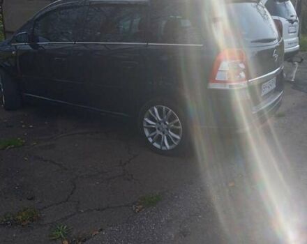 Черный Опель Зафира, объемом двигателя 1.6 л и пробегом 211 тыс. км за 8000 $, фото 6 на Automoto.ua