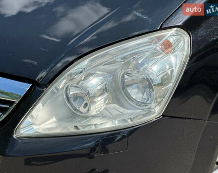 Черный Опель Зафира, объемом двигателя 1.6 л и пробегом 279 тыс. км за 6500 $, фото 3 на Automoto.ua