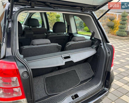 Черный Опель Зафира, объемом двигателя 1.8 л и пробегом 256 тыс. км за 6250 $, фото 57 на Automoto.ua