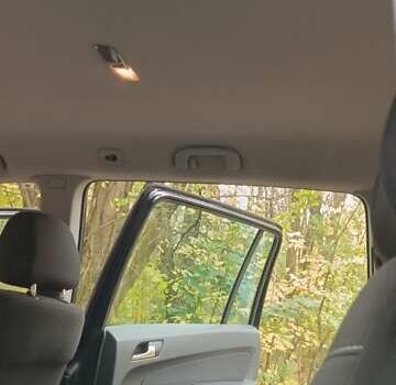 Черный Опель Зафира, объемом двигателя 1.69 л и пробегом 290 тыс. км за 6499 $, фото 20 на Automoto.ua