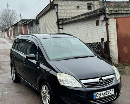 Черный Опель Зафира, объемом двигателя 1.9 л и пробегом 266 тыс. км за 5999 $, фото 3 на Automoto.ua