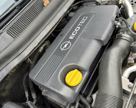 Черный Опель Зафира, объемом двигателя 1.7 л и пробегом 197 тыс. км за 6500 $, фото 32 на Automoto.ua