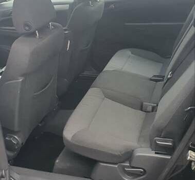 Черный Опель Зафира, объемом двигателя 1.6 л и пробегом 260 тыс. км за 6200 $, фото 1 на Automoto.ua