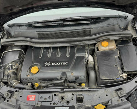 Черный Опель Зафира, объемом двигателя 1.9 л и пробегом 266 тыс. км за 5999 $, фото 16 на Automoto.ua