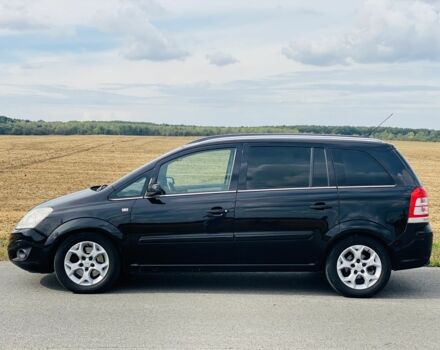 Черный Опель Зафира, объемом двигателя 1.7 л и пробегом 311 тыс. км за 6900 $, фото 5 на Automoto.ua