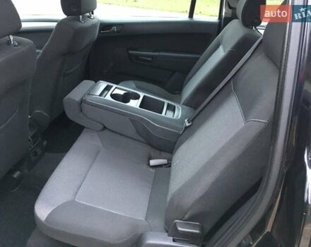 Черный Опель Зафира, объемом двигателя 1.6 л и пробегом 121 тыс. км за 6999 $, фото 45 на Automoto.ua