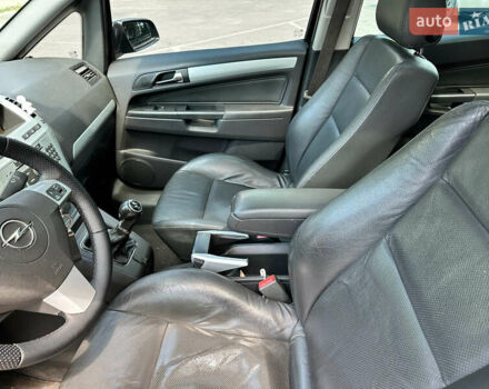 Черный Опель Зафира, объемом двигателя 1.6 л и пробегом 279 тыс. км за 6500 $, фото 50 на Automoto.ua