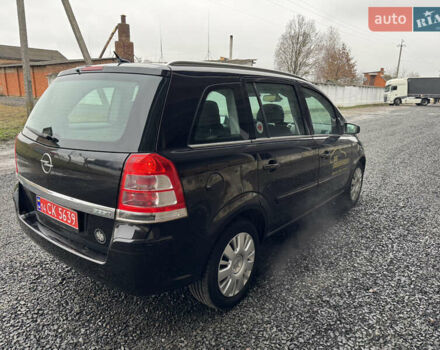 Черный Опель Зафира, объемом двигателя 1.6 л и пробегом 198 тыс. км за 6300 $, фото 11 на Automoto.ua