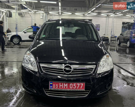Чорний Опель Зафіра, об'ємом двигуна 1.8 л та пробігом 216 тис. км за 5500 $, фото 1 на Automoto.ua
