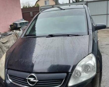 Черный Опель Зафира, объемом двигателя 1.9 л и пробегом 395 тыс. км за 6519 $, фото 7 на Automoto.ua