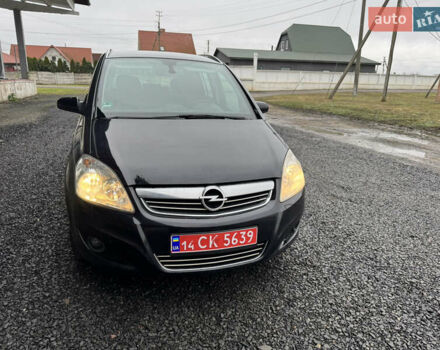 Черный Опель Зафира, объемом двигателя 1.6 л и пробегом 198 тыс. км за 6300 $, фото 14 на Automoto.ua