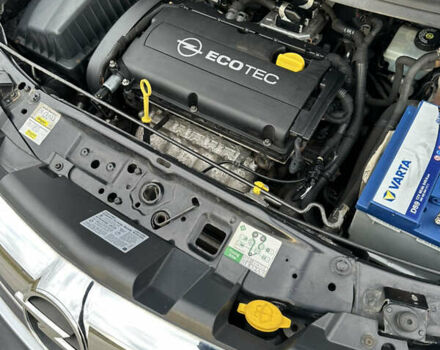 Черный Опель Зафира, объемом двигателя 1.6 л и пробегом 192 тыс. км за 5700 $, фото 12 на Automoto.ua