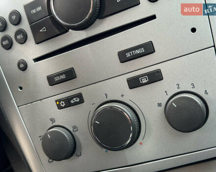 Чорний Опель Зафіра, об'ємом двигуна 1.7 л та пробігом 197 тис. км за 6500 $, фото 42 на Automoto.ua