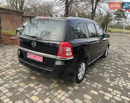 Черный Опель Зафира, объемом двигателя 1.6 л и пробегом 205 тыс. км за 6900 $, фото 3 на Automoto.ua
