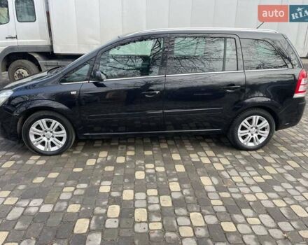 Черный Опель Зафира, объемом двигателя 1.6 л и пробегом 205 тыс. км за 6900 $, фото 4 на Automoto.ua