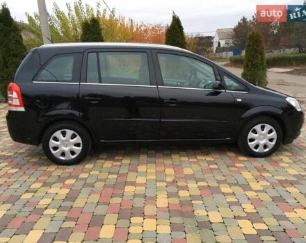 Черный Опель Зафира, объемом двигателя 1.6 л и пробегом 121 тыс. км за 6999 $, фото 7 на Automoto.ua