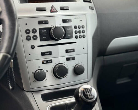 Черный Опель Зафира, объемом двигателя 1.7 л и пробегом 197 тыс. км за 6500 $, фото 44 на Automoto.ua