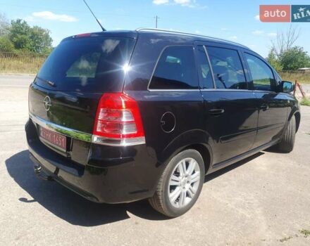 Чорний Опель Зафіра, об'ємом двигуна 1.8 л та пробігом 194 тис. км за 8850 $, фото 2 на Automoto.ua