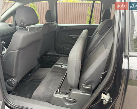 Черный Опель Зафира, объемом двигателя 1.6 л и пробегом 201 тыс. км за 7100 $, фото 40 на Automoto.ua