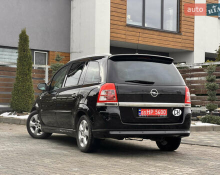 Черный Опель Зафира, объемом двигателя 1.9 л и пробегом 172 тыс. км за 8000 $, фото 7 на Automoto.ua