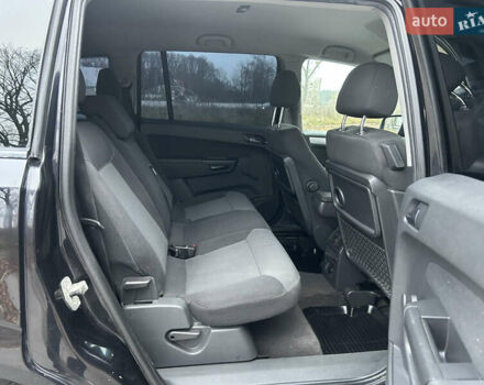 Черный Опель Зафира, объемом двигателя 1.91 л и пробегом 278 тыс. км за 6400 $, фото 32 на Automoto.ua