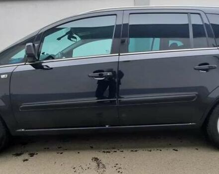 Черный Опель Зафира, объемом двигателя 1.8 л и пробегом 216 тыс. км за 7500 $, фото 1 на Automoto.ua