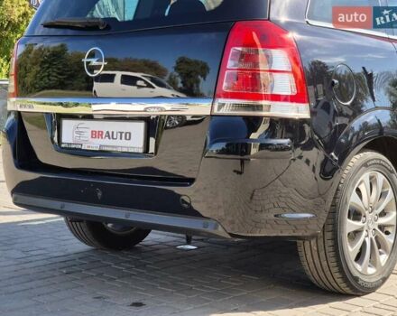 Черный Опель Зафира, объемом двигателя 2.2 л и пробегом 165 тыс. км за 8699 $, фото 15 на Automoto.ua