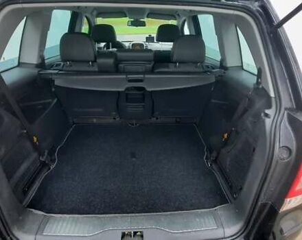 Черный Опель Зафира, объемом двигателя 1.8 л и пробегом 216 тыс. км за 7500 $, фото 4 на Automoto.ua