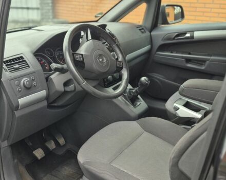 Черный Опель Зафира, объемом двигателя 1.8 л и пробегом 201 тыс. км за 6950 $, фото 8 на Automoto.ua